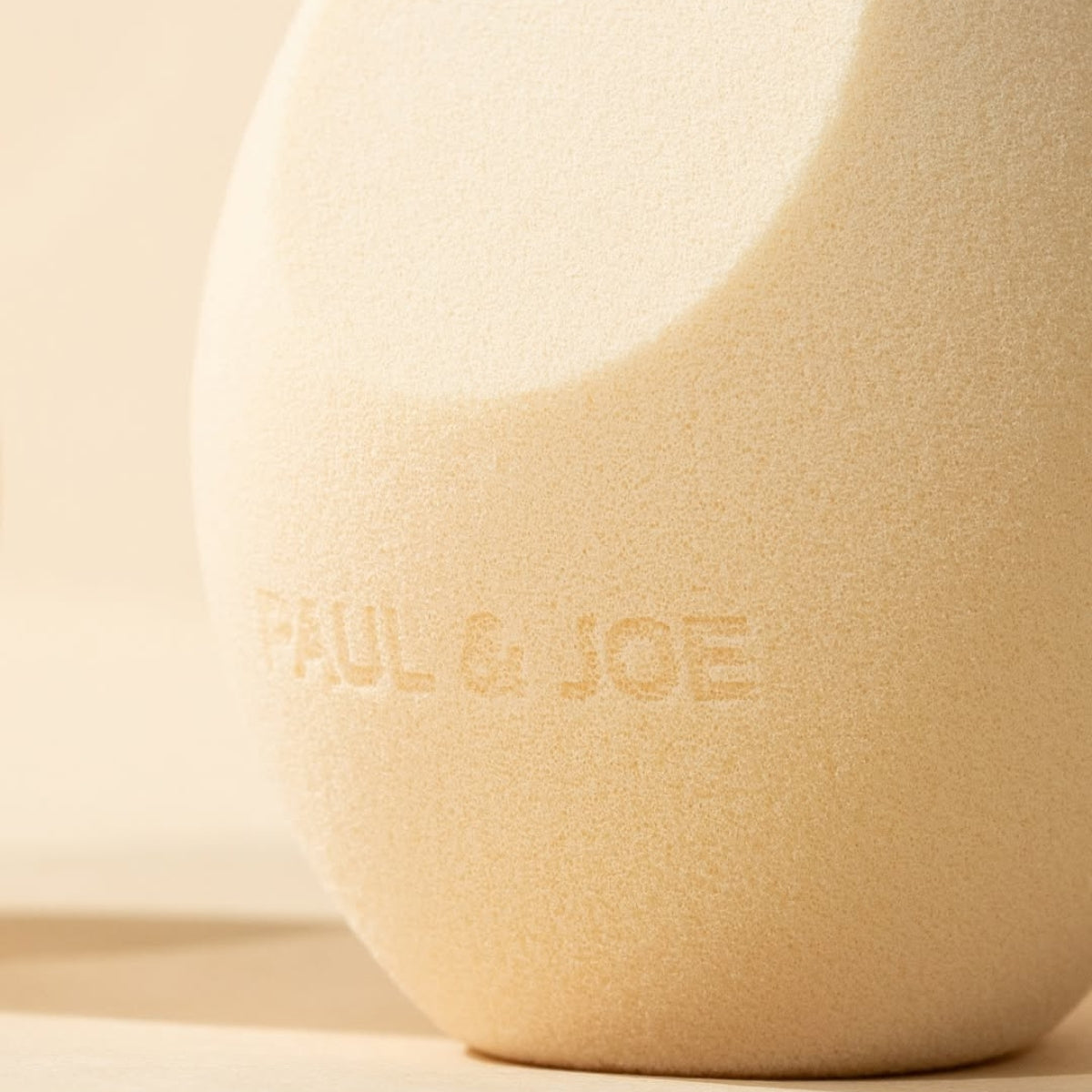 Paul & Joe - Make up Sponge 01 - OCC LIFE
