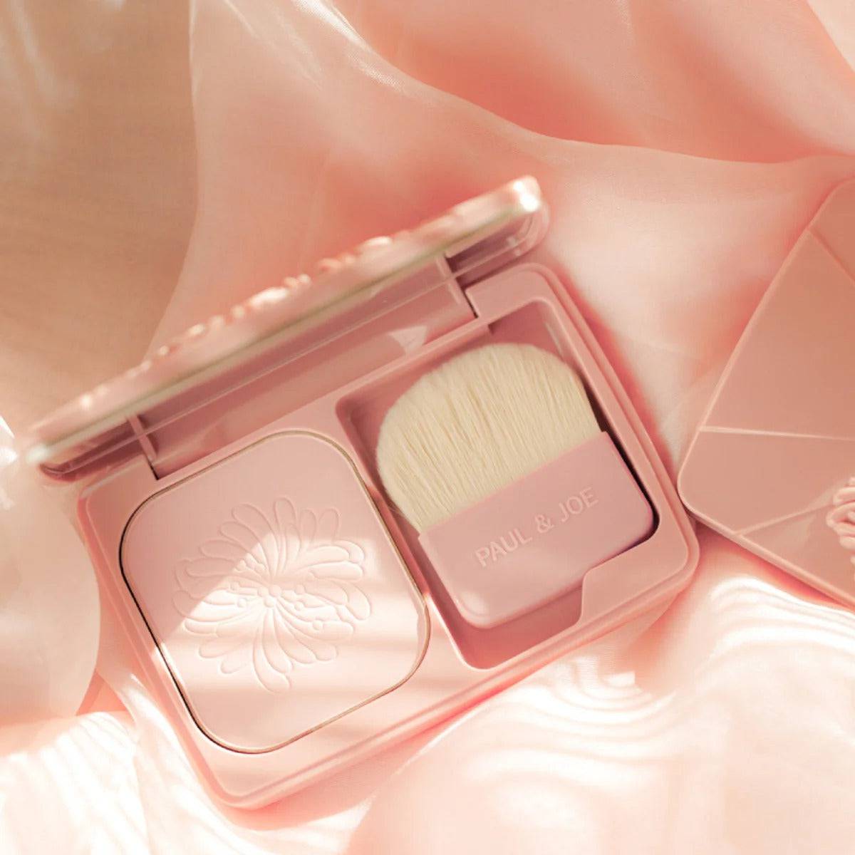 PAUL & JOE - Case Powder Foundation Compact with Brush - OCC LIFE